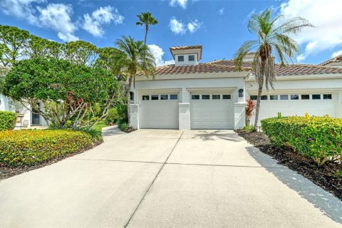 Casa en venta en Sarasota, Florida, 2 dormitorios, 158.58 m2 № 2096952 - foto 1