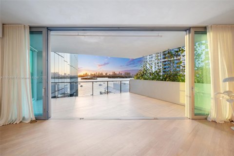 Copropriété à vendre à Miami Beach, Floride: 5 chambres, 365.66 m2 № 1945771 - photo 29