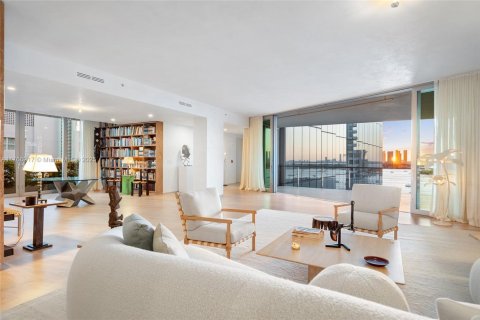 Copropriété à vendre à Miami Beach, Floride: 5 chambres, 365.66 m2 № 1945771 - photo 28