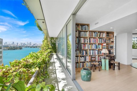 Copropriété à vendre à Miami Beach, Floride: 5 chambres, 365.66 m2 № 1945771 - photo 21