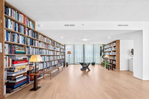 Copropriété à vendre à Miami Beach, Floride: 5 chambres, 365.66 m2 № 1945771 - photo 19