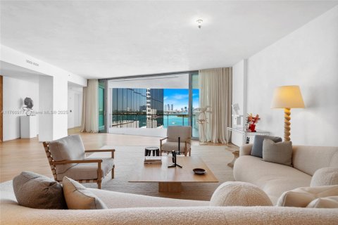 Copropriété à vendre à Miami Beach, Floride: 5 chambres, 365.66 m2 № 1945771 - photo 27