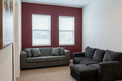 House in Fort Lauderdale, Florida 3 bedrooms, 254.46 sq.m. № 2266138 - photo 23