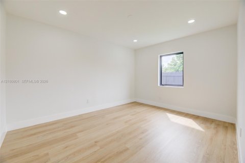 Villa ou maison à vendre à Miami, Floride: 3 chambres, 130.9 m2 № 2411996 - photo 17