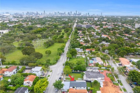 Villa ou maison à vendre à Miami, Floride: 3 chambres, 130.9 m2 № 2411996 - photo 27