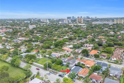 Villa ou maison à vendre à Miami, Floride: 3 chambres, 130.9 m2 № 2411996 - photo 25