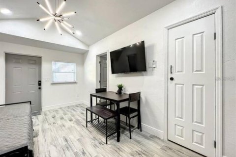 Commercial property in Orlando, Florida 179.67 sq.m. № 2095495 - photo 28