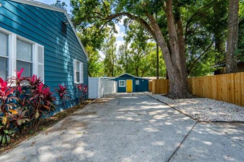 Commercial property in Orlando, Florida 179.67 sq.m. № 2095495 - photo 22