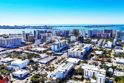Condo in Sarasota, Florida, 2 bedrooms  № 2148373 - photo 5