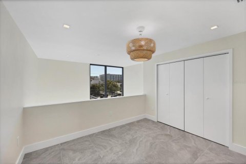 Condo in Sarasota, Florida, 2 bedrooms  № 2148373 - photo 18