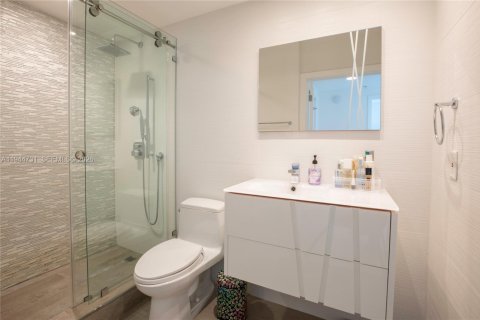 Copropriété à vendre à Miami Beach, Floride: 1 chambre, 63.73 m2 № 2001956 - photo 12
