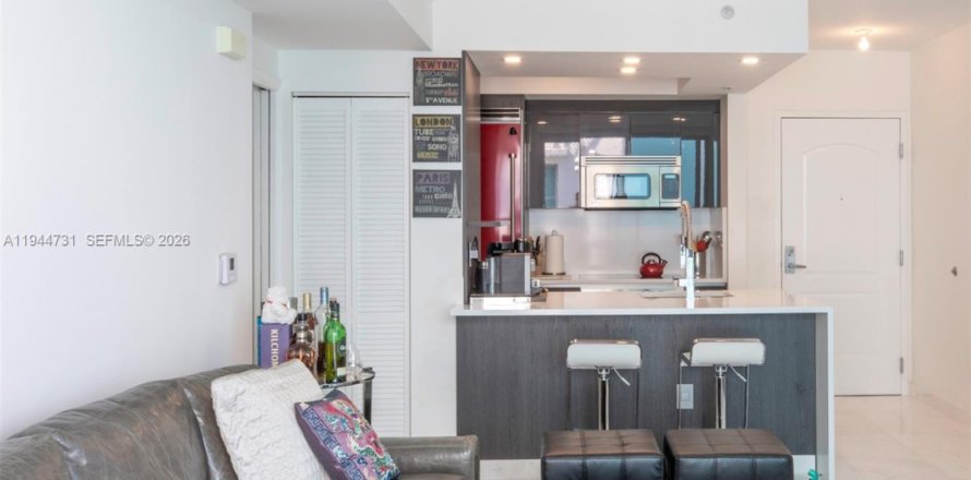 Condo à Miami Beach, Floride, 1 chambre  № 2001956