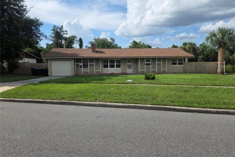 Casa en Orlando, Florida 3 dormitorios, 133.04 m2 № 2310157