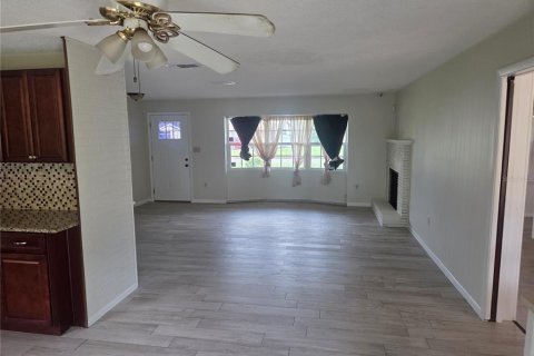 Villa ou maison à vendre à Orlando, Floride: 3 chambres, 133.04 m2 № 2310157 - photo 5