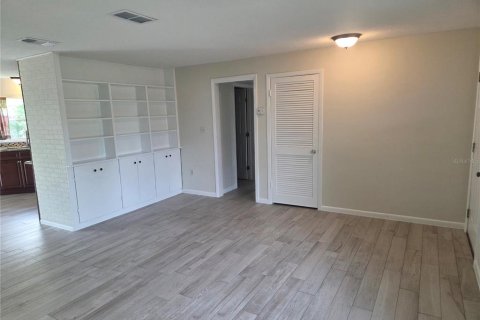 Villa ou maison à vendre à Orlando, Floride: 3 chambres, 133.04 m2 № 2310157 - photo 6