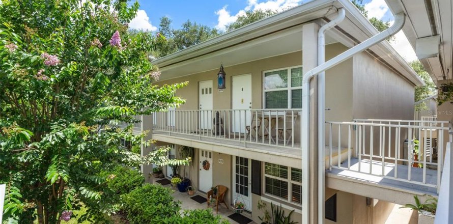 Condo in Winter Park, Florida, 2 bedrooms № 2114751
