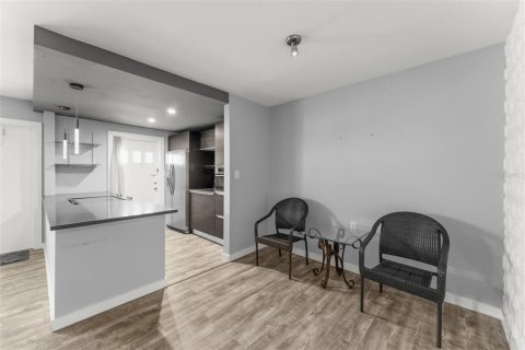 Condo in Winter Park, Florida, 2 bedrooms № 2114751 - photo 12