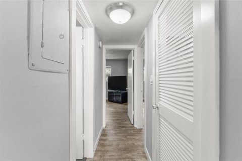 Condo in Winter Park, Florida, 2 bedrooms № 2114751 - photo 17