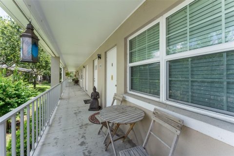 Condo in Winter Park, Florida, 2 bedrooms № 2114751 - photo 3