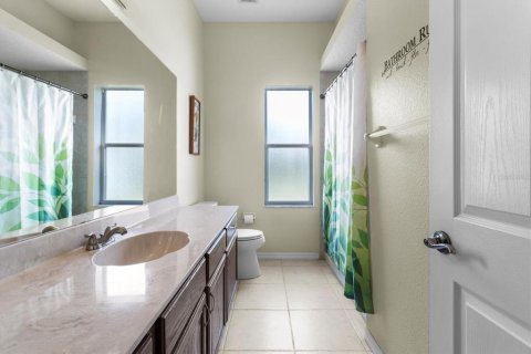 House in Weeki Wachee, Florida 4 bedrooms, 313.55 sq.m. № 1835480 - photo 20