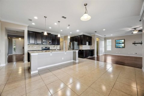 Villa ou maison à vendre à Apopka, Floride: 6 chambres, 380.71 m2 № 2142164 - photo 11