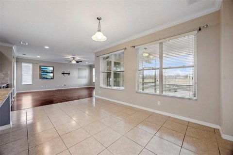 Villa ou maison à vendre à Apopka, Floride: 6 chambres, 380.71 m2 № 2142164 - photo 13