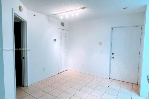 Copropriété à louer à Hollywood, Floride: 1 chambre, 49.89 m2 № 1971084 - photo 5