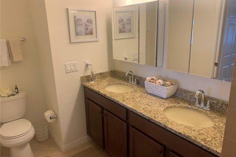 Condo in Bradenton, Florida, 2 bedrooms  № 962076 - photo 20