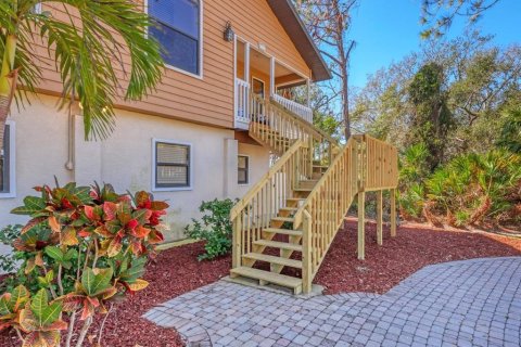 House in Bradenton, Florida 3 bedrooms, 253.44 sq.m. № 1565025 - photo 6