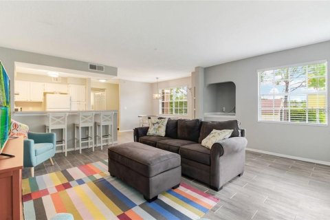 Condo in Orlando, Florida, 2 bedrooms  № 1636651 - photo 6