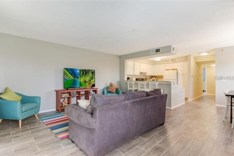 Condo in Orlando, Florida, 2 bedrooms  № 1636651 - photo 8