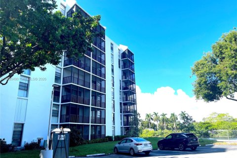 Кондоминиум с 1 спальней в Авентура, Флорида № 2043361