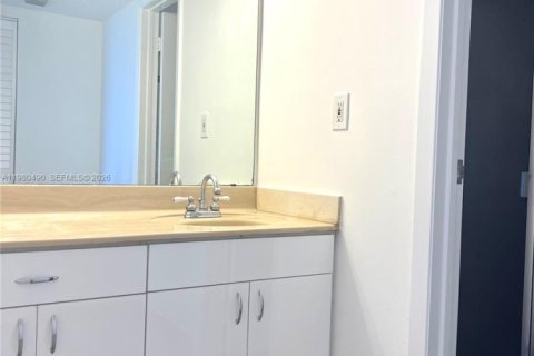 Купить кондоминиум в Авентура, Флорида 1 спальня, 68.84м2, № 2043361 - фото 14
