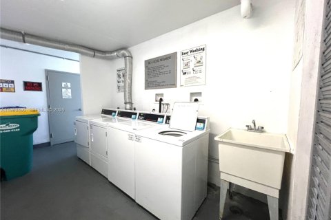 Купить кондоминиум в Авентура, Флорида 1 спальня, 68.84м2, № 2043361 - фото 19