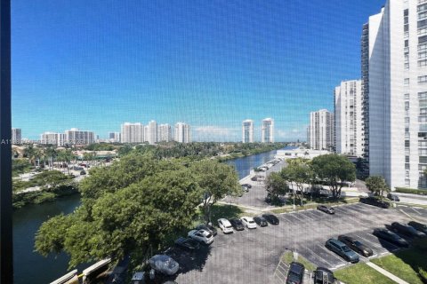 Купить кондоминиум в Авентура, Флорида 1 спальня, 68.84м2, № 2043361 - фото 16