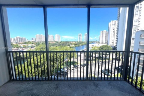 Купить кондоминиум в Авентура, Флорида 1 спальня, 68.84м2, № 2043361 - фото 17