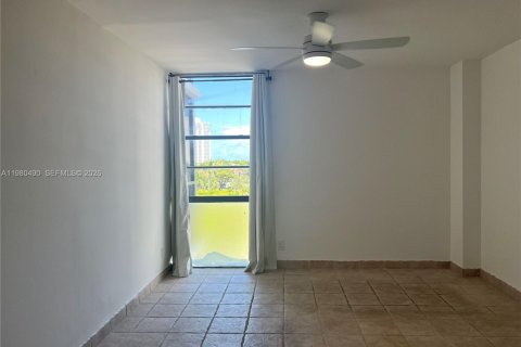 Купить кондоминиум в Авентура, Флорида 1 спальня, 68.84м2, № 2043361 - фото 12