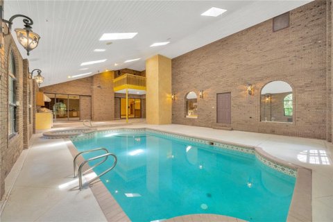 Casa en venta en Brandon, Florida, 4 dormitorios, 447.7 m2 № 1903852 - foto 27