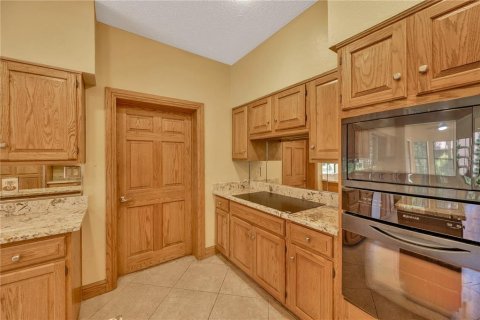 Casa en venta en Brandon, Florida, 4 dormitorios, 447.7 m2 № 1903852 - foto 14