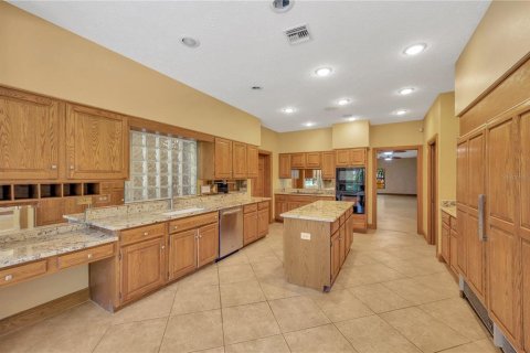 Casa en venta en Brandon, Florida, 4 dormitorios, 447.7 m2 № 1903852 - foto 4
