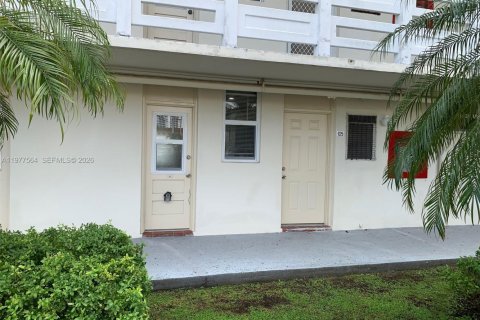Copropriété à louer à Aventura, Floride: 1 chambre, 71.35 m2 № 2041413 - photo 18