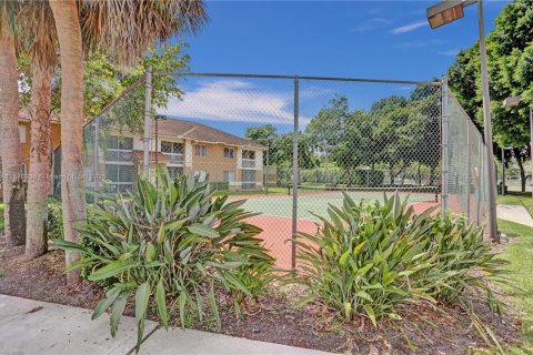 Casa en alquiler en Plantation, Florida, 3 dormitorios, 138.61 m2 № 1895611 - foto 5