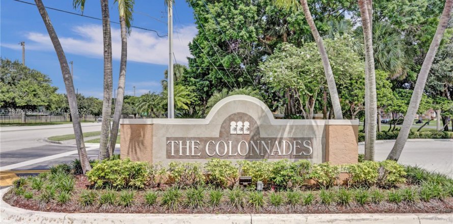 Casa en Plantation, Florida 3 dormitorios, 138.61 m2 № 1895611