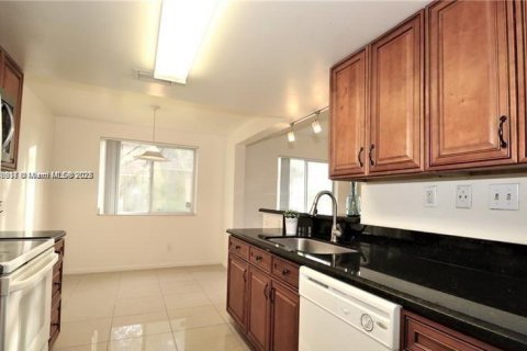 Casa en alquiler en Plantation, Florida, 3 dormitorios, 138.61 m2 № 1895611 - foto 27