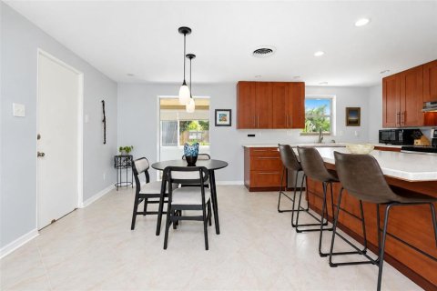 Villa ou maison à vendre à Englewood, Floride: 3 chambres, 94.2 m2 № 2426976 - photo 5