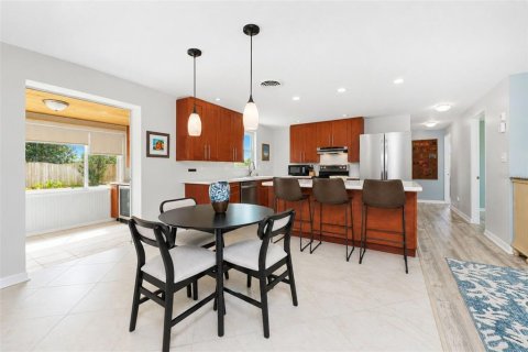 Villa ou maison à vendre à Englewood, Floride: 3 chambres, 94.2 m2 № 2426976 - photo 3