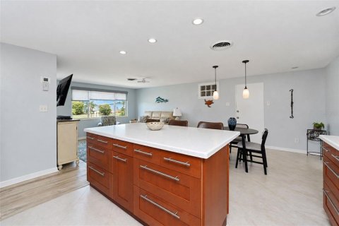 Villa ou maison à vendre à Englewood, Floride: 3 chambres, 94.2 m2 № 2426976 - photo 15