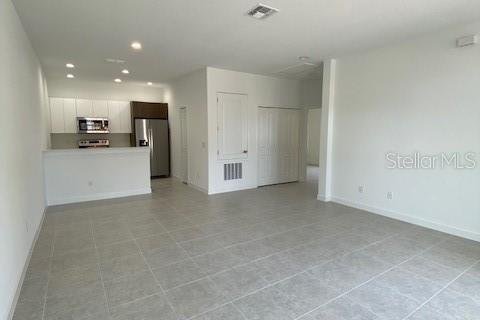 Casa en alquiler en Kissimmee, Florida, 2 dormitorios, 101.17 m2 № 1786815 - foto 6