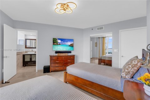 Снять в аренду кондоминиум в Санни-Айлс-Бич, Флорида 2 спальни, 176.51м2, № 1992487 - фото 16