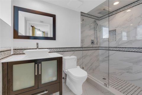 Снять в аренду кондоминиум в Санни-Айлс-Бич, Флорида 2 спальни, 176.51м2, № 1992487 - фото 21